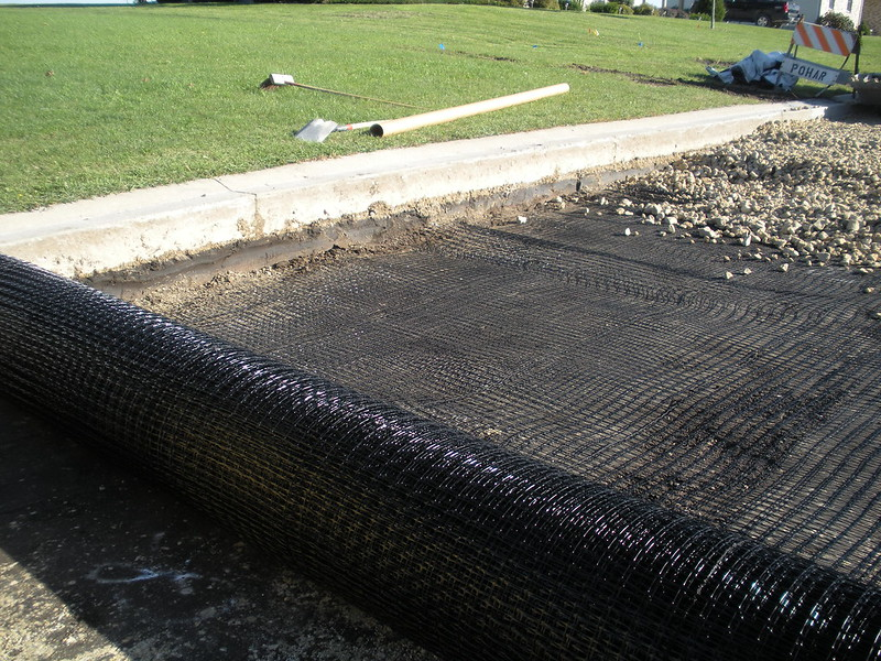 Fiberglass Geogrid.jpg