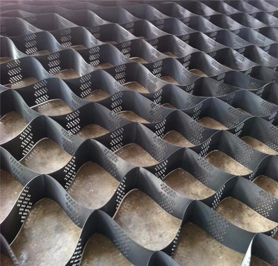 High Strength HDPE Geocell Reinforced Slope Protection.jpg High Strength HDPE Geocell Reinforced Slope Protection.jpg