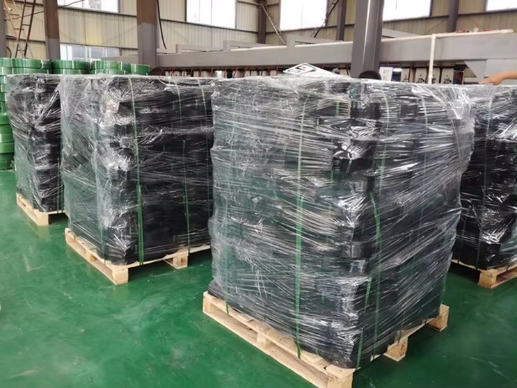 High Strength HDPE Geocell Reinforced Slope Protection.jpg High Strength HDPE Geocell Reinforced Slope Protection.jpg