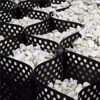 Geocell Gravel Grid .jpg