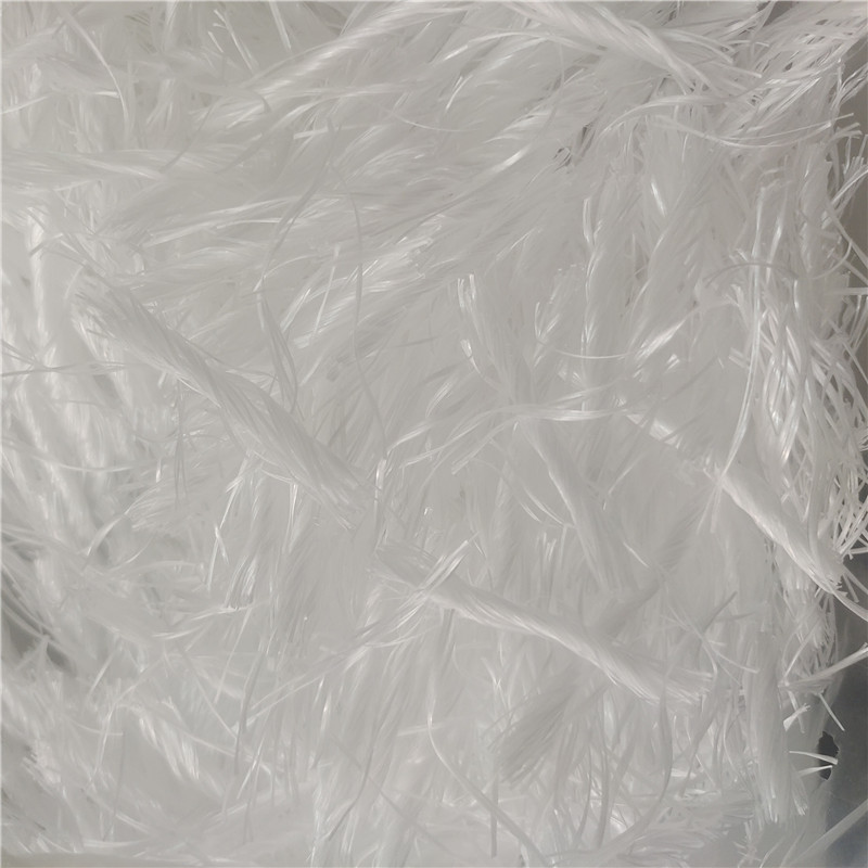 White Bundled PP Twisted Fiber.jpg
