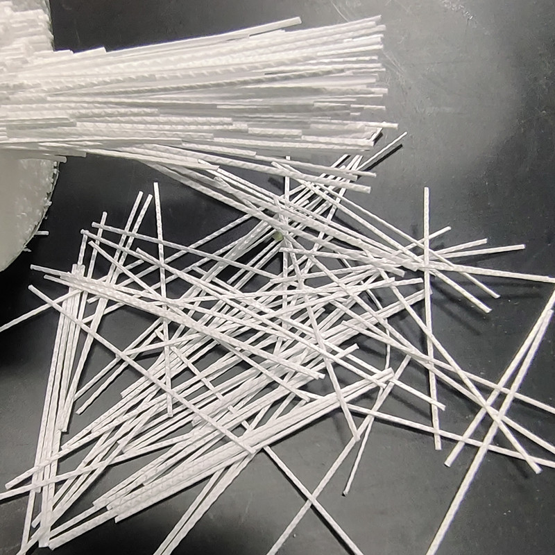 Luke High Tensile Strength and Toughness Macrosynthetic Fiber.jpg Luke High Tensile Strength and Toughness Macrosynthetic Fiber.jpg