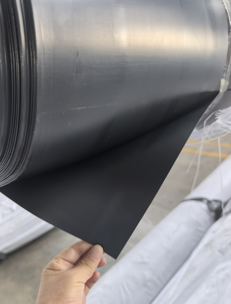 Smooth HDPE Geomembrane.jpg Smooth HDPE Geomembrane.jpg
